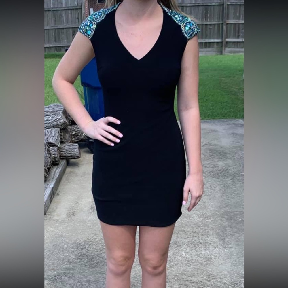 Homecoming formal dress only worn once